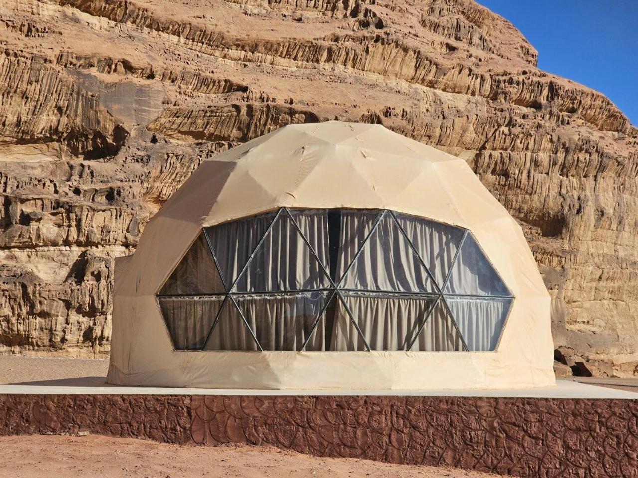 Wadi Rum Oscar Camp المظهر الخارجي الصورة