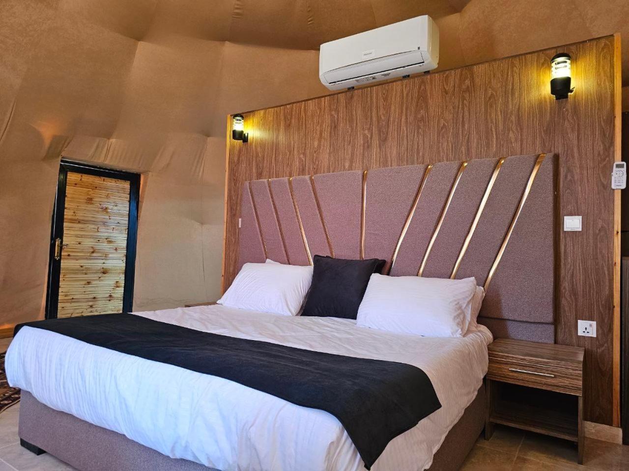 Wadi Rum Oscar Camp المظهر الخارجي الصورة